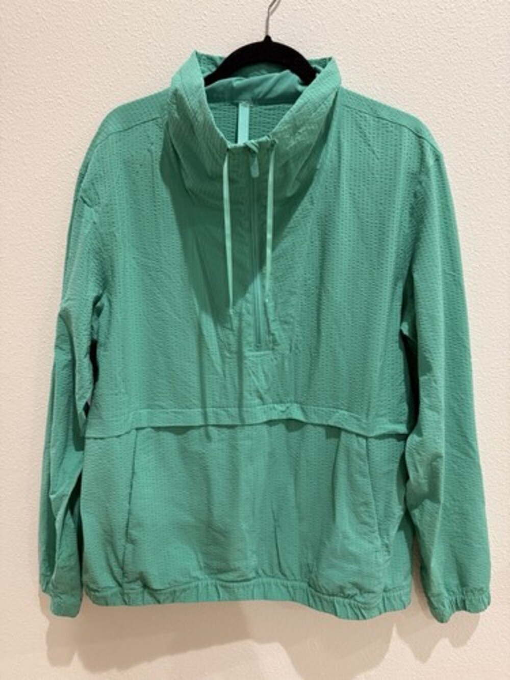 Lululemon Pack Light Pullover Seersucker Green Women's Size: 12 LW4BNZS